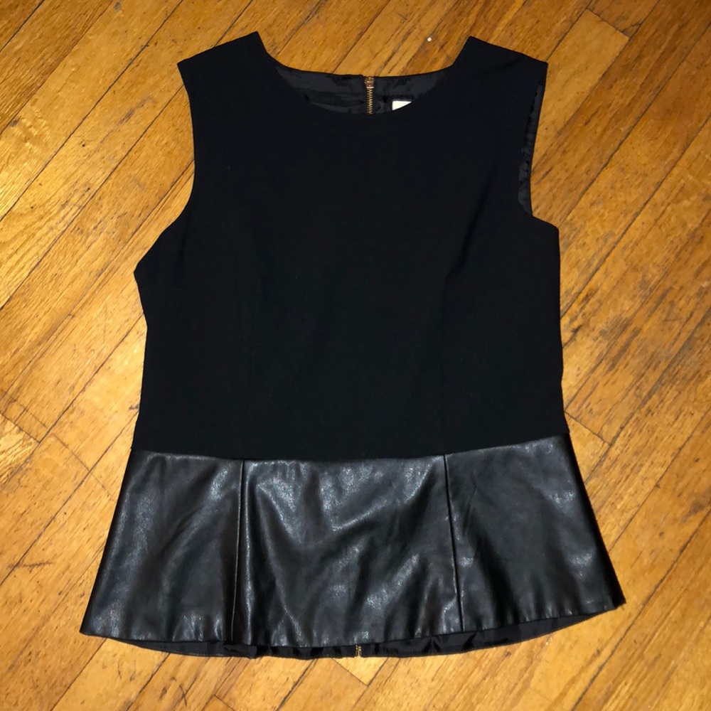 Fierce Black faux-leather top with zipper!